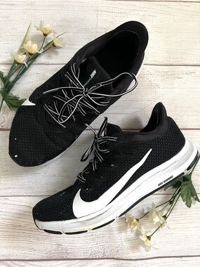 Nike Quest 2 Black Running Shoes